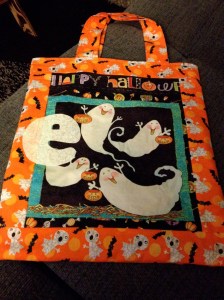 E Halloween trick or treat bag 
